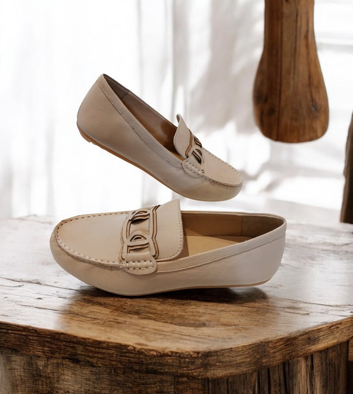 Django & Juliette - Velbert Leather Loafers in Cream